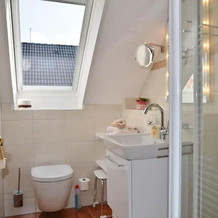 Apartment Rosenweg Rose 02
